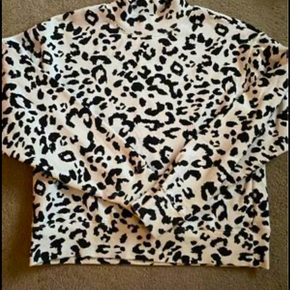 Brunette The Label- Snow Leopard Mock Neck Sweatshirt - Picture 2 of 2